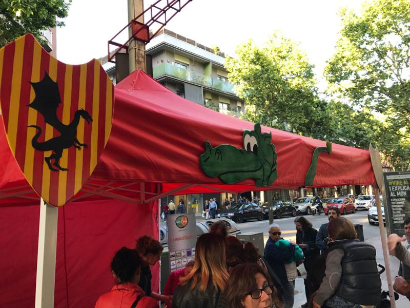 Talleres y manualidades infantiles de San Jordi