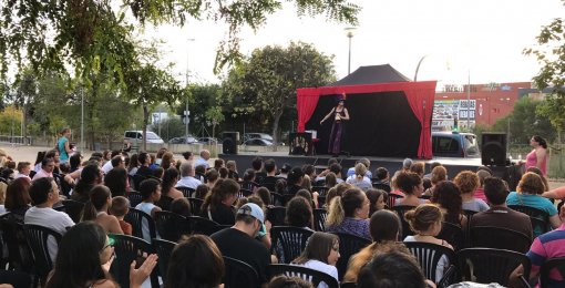 Espectáculo de magia y circo para toda la familia en la programación Som Estiu de Terrassa