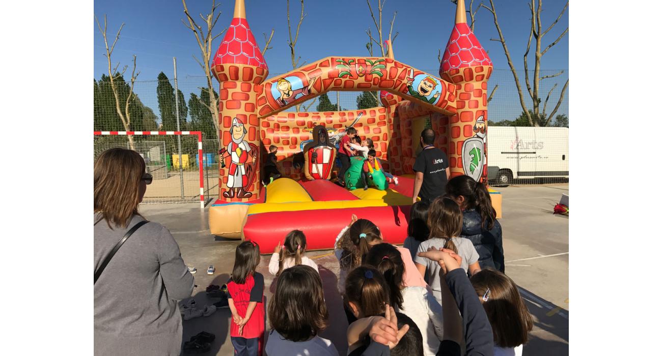 Inflable de Sant Jordi