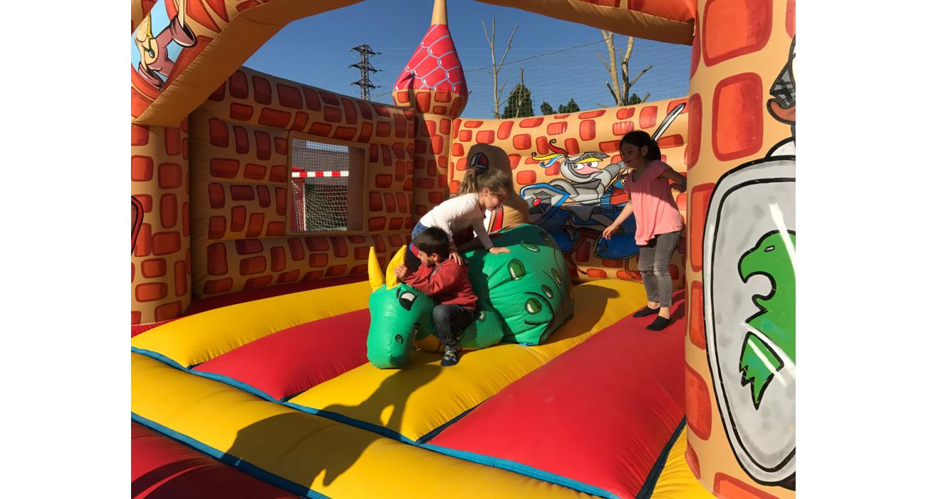 Inflable de Sant Jordi