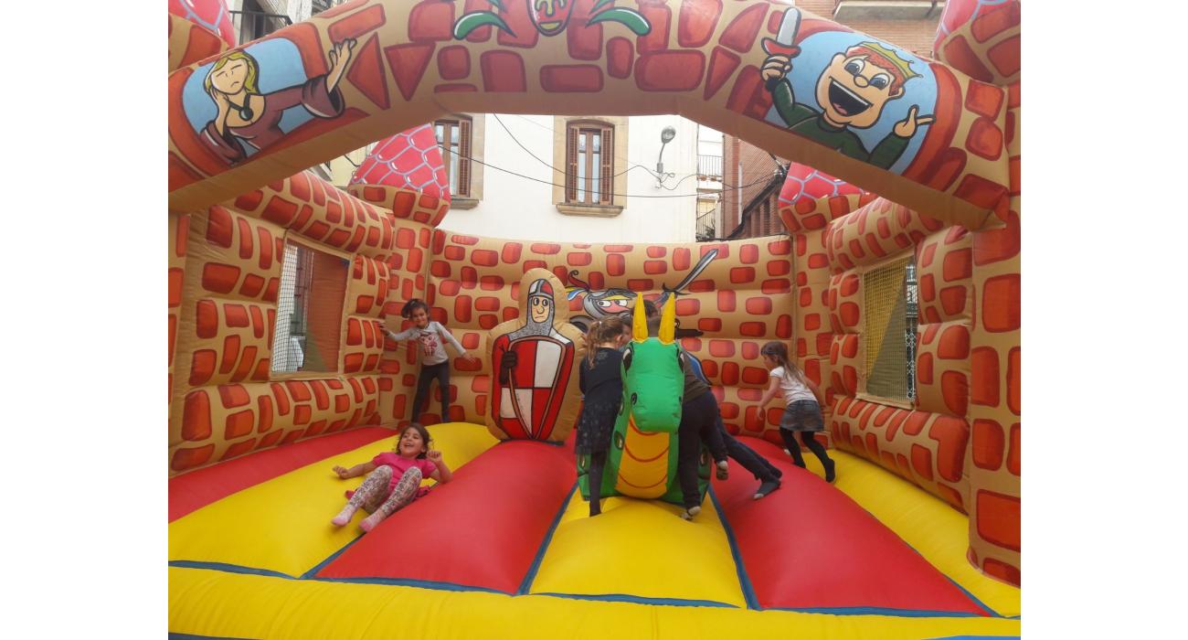 Inflable de Sant Jordi