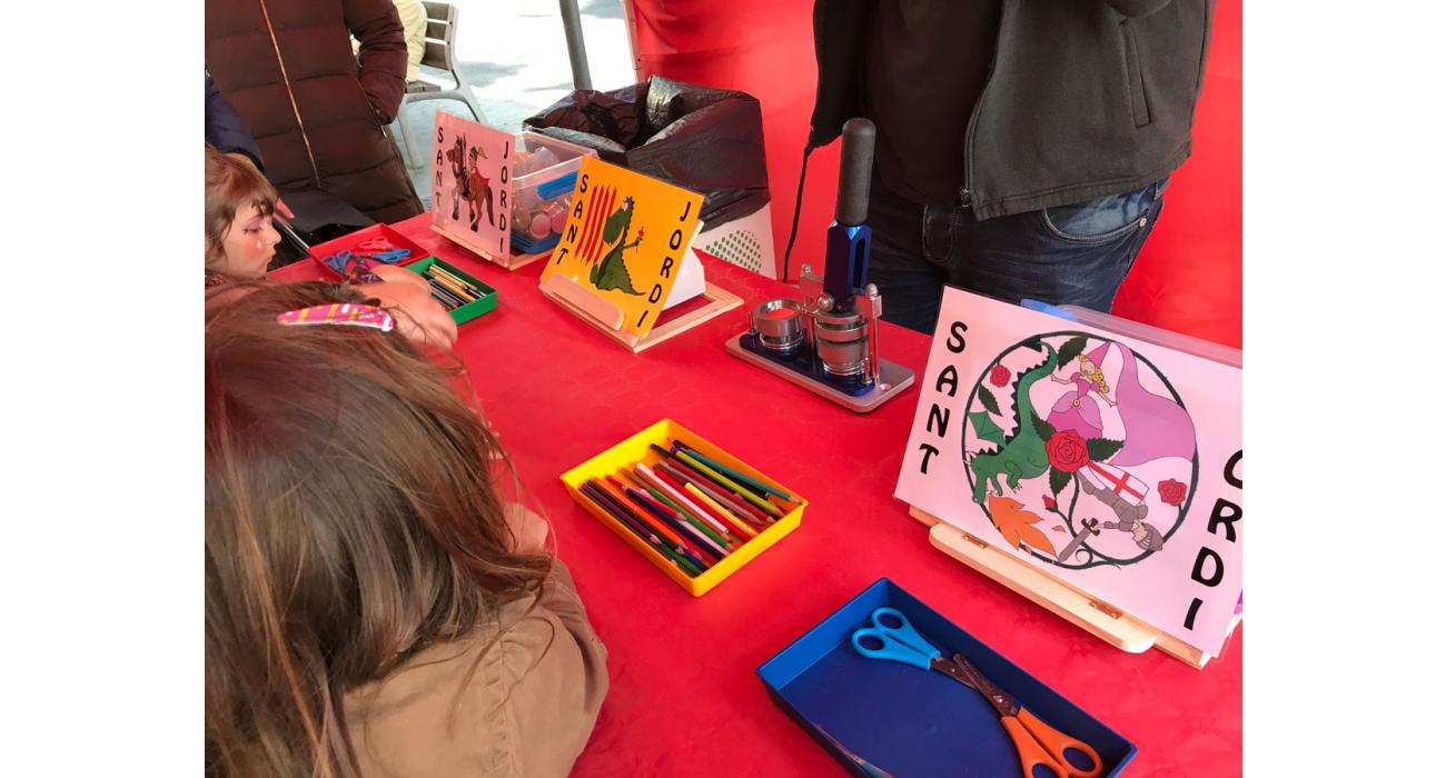 Taller de chapas de San Jordi