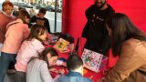 Taller de xapes de Sant Jordi