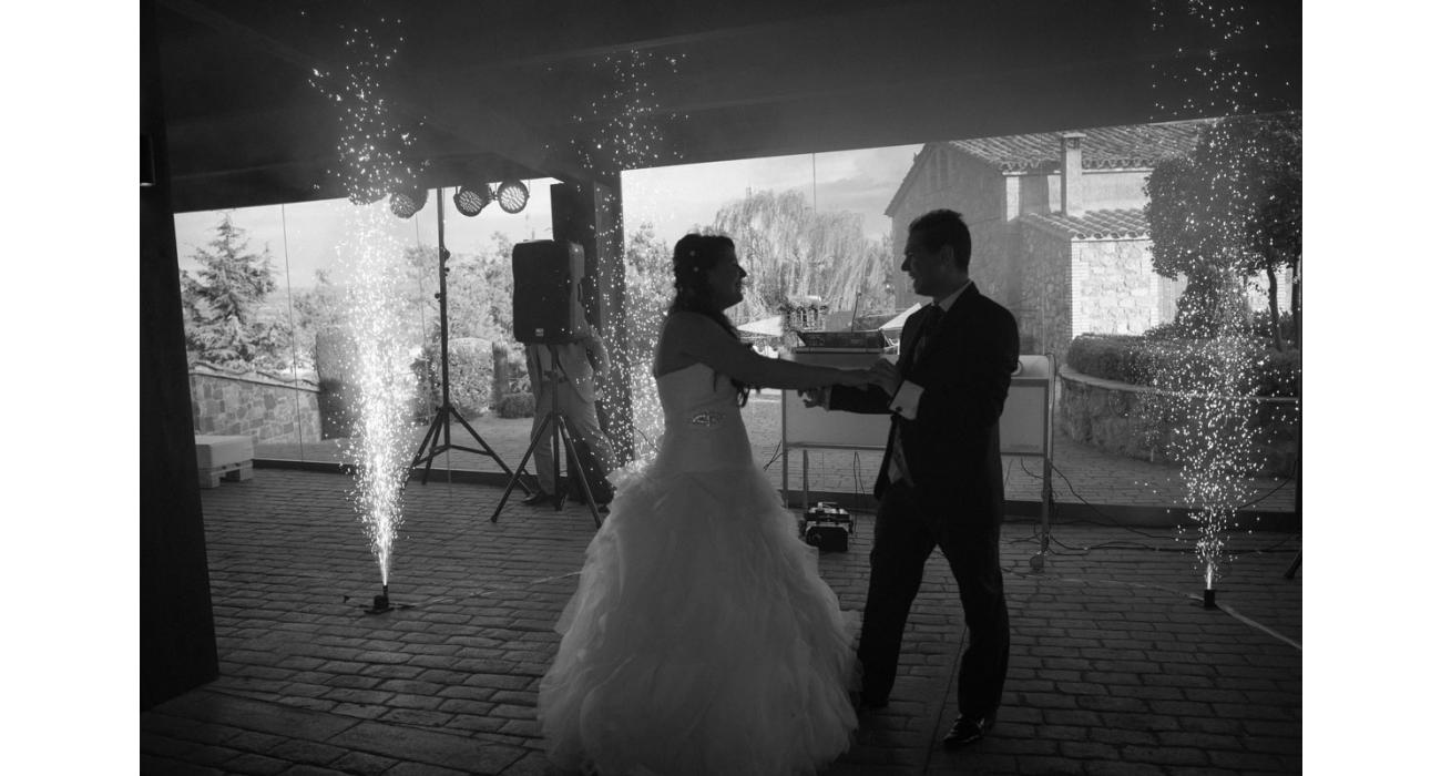 Fuentes y Bengalas de Fuego Frío para Bodas