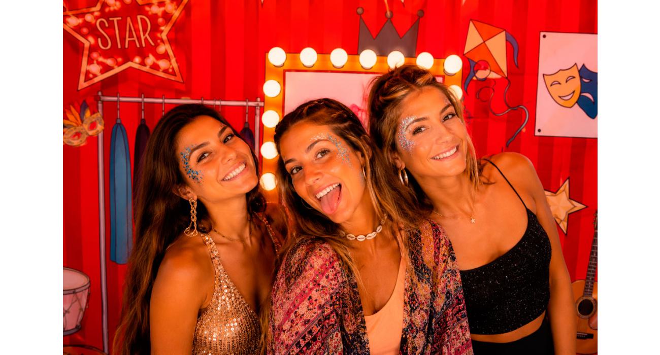 Glitter Bar
