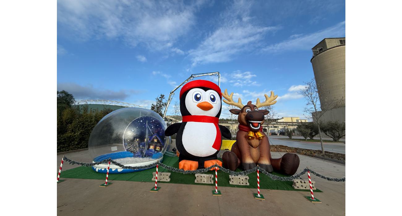 Pingüino gigante hinchable